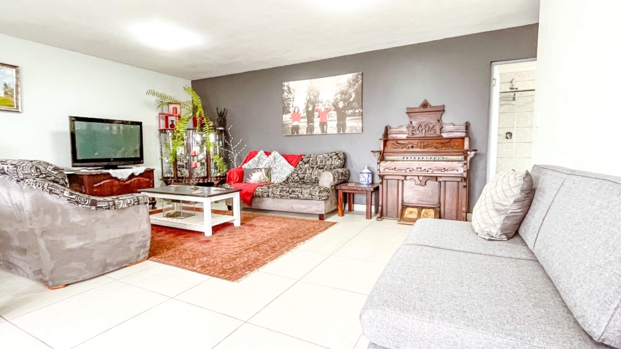 To Let 1 Bedroom Property for Rent in Dana Bay Western Cape
